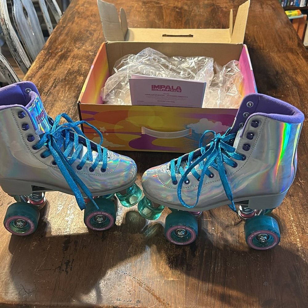 Impala Women's Iridescent High-Top Roller Skates in Teal - Picture 7 of 11